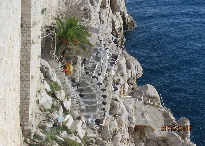 Martin * دوبروفينك